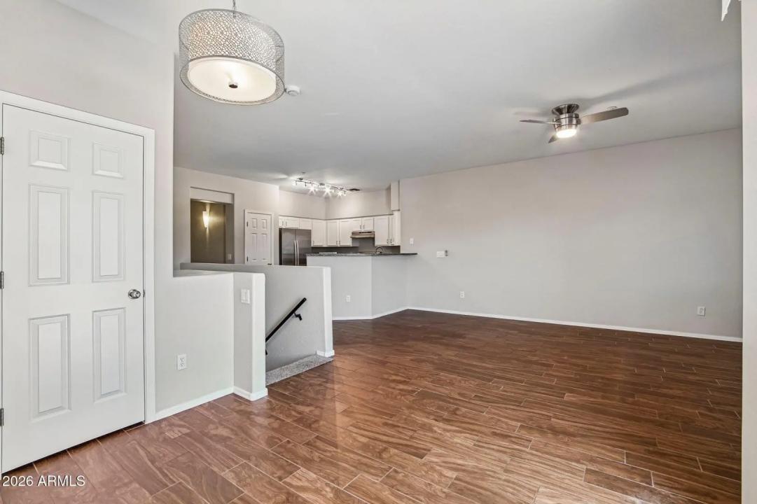 Real Estate Picture 8