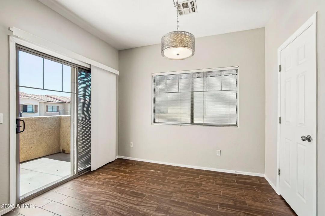Real Estate Picture 9
