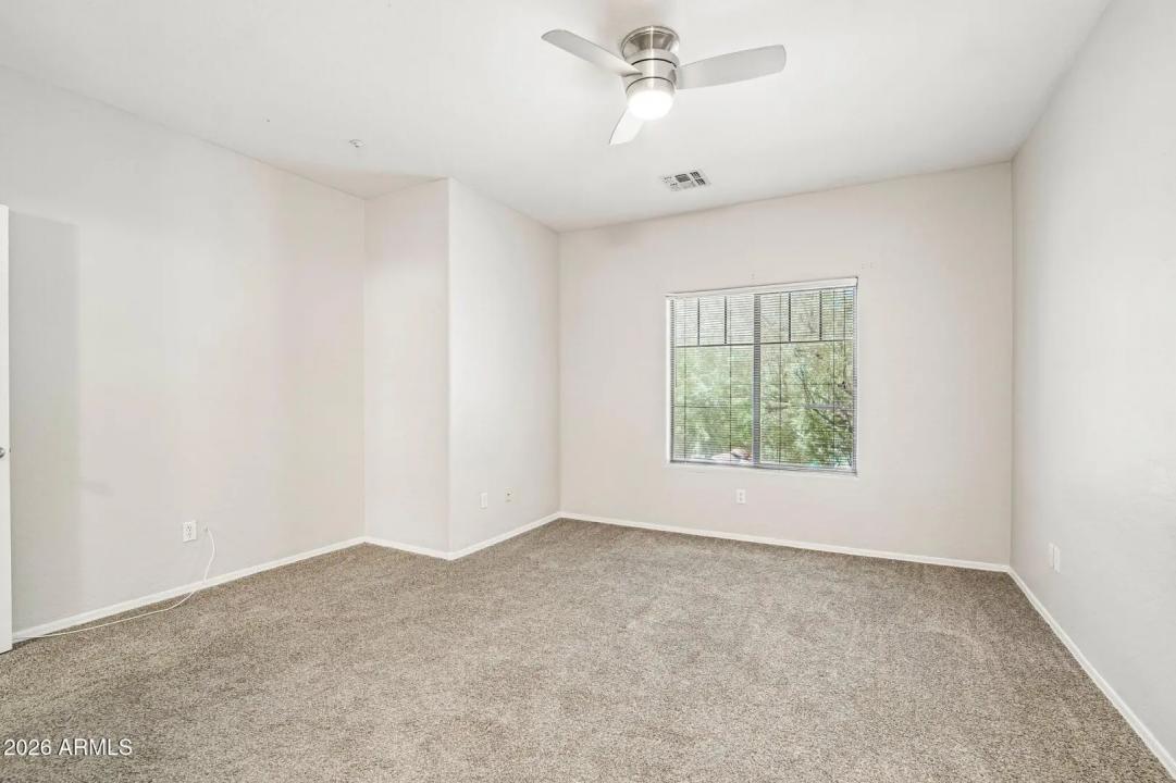 Real Estate Picture 11