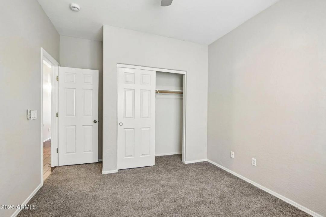 Real Estate Picture 17