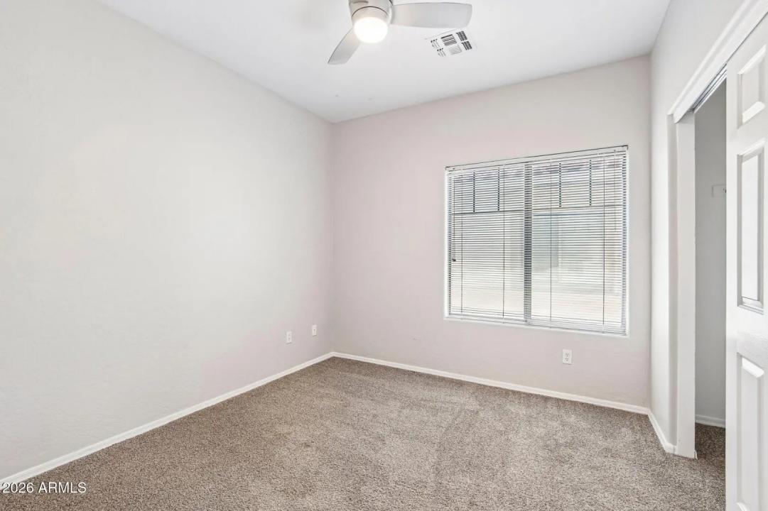 Real Estate Picture 18