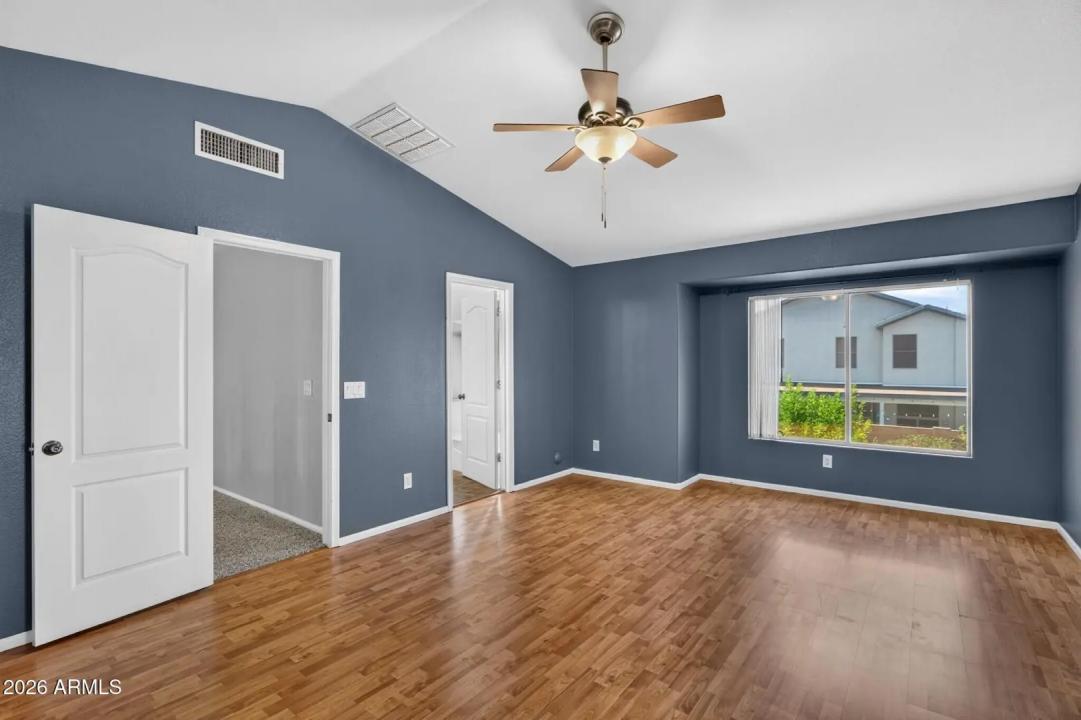 Real Estate Picture 28