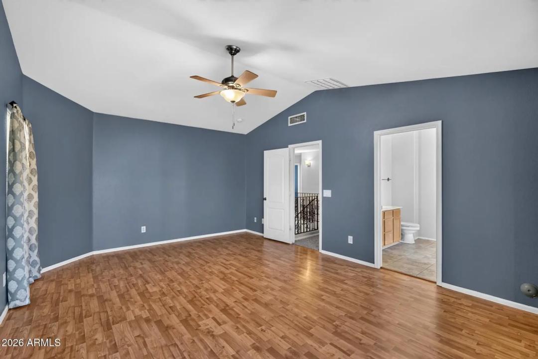 Real Estate Picture 29