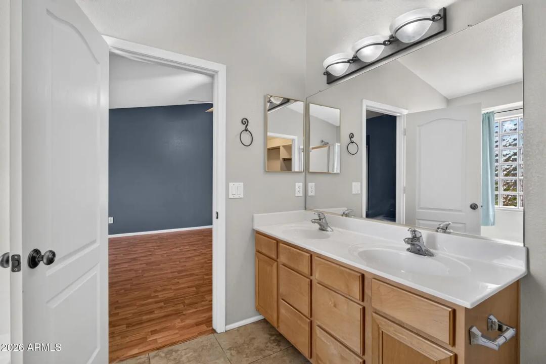 Real Estate Picture 31