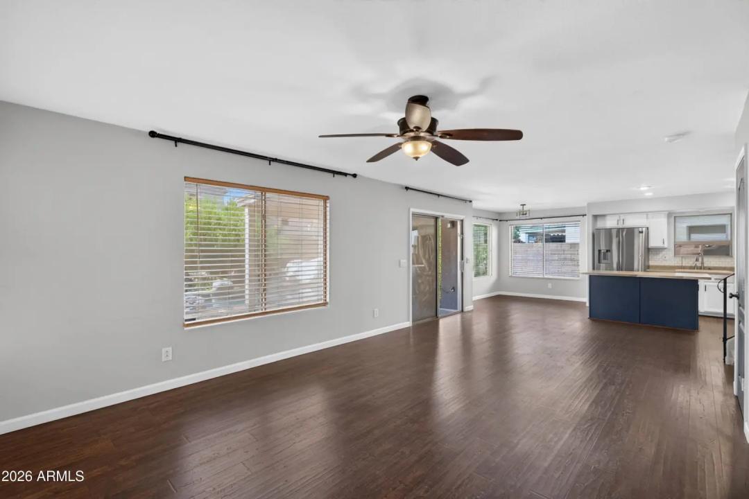 Real Estate Picture 14