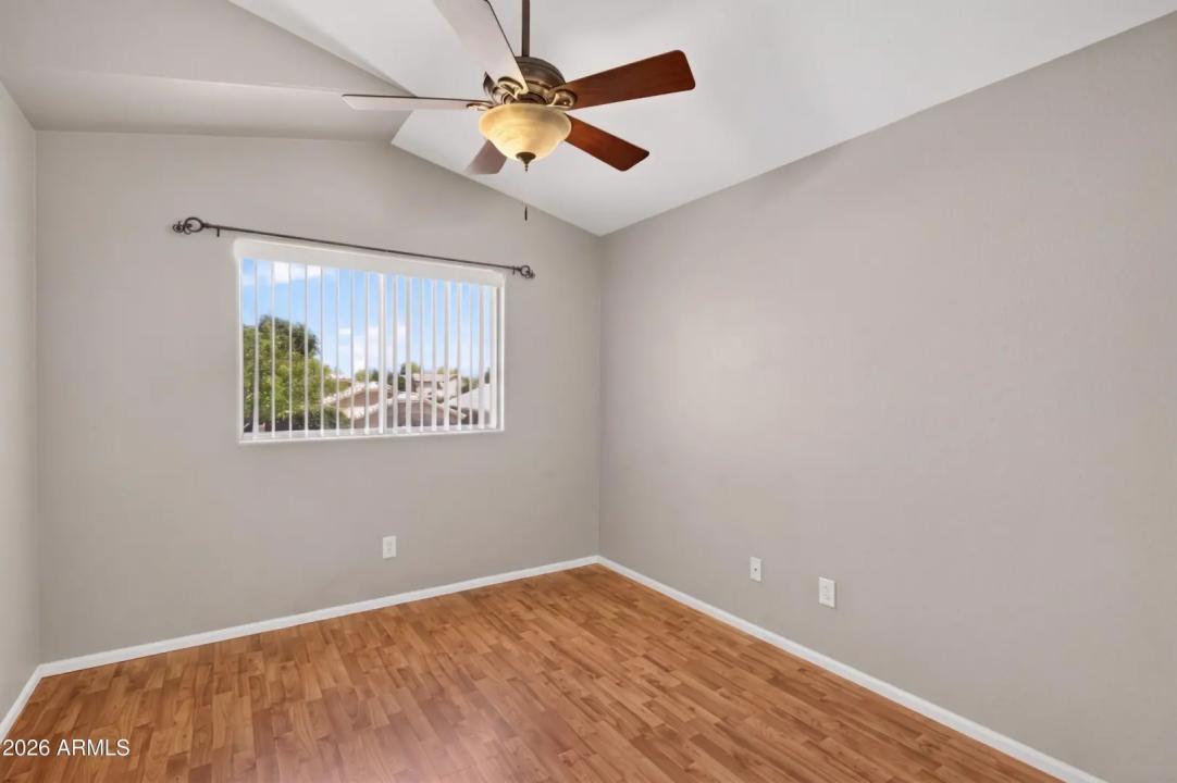 Real Estate Picture 37