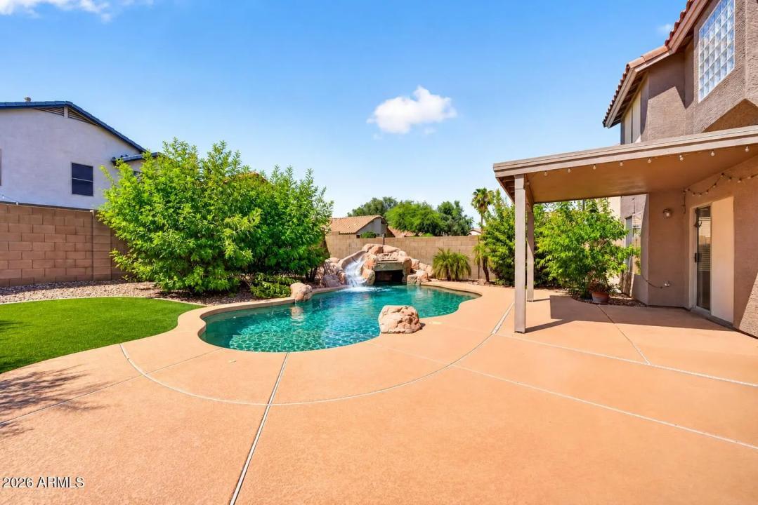 Real Estate Picture 43