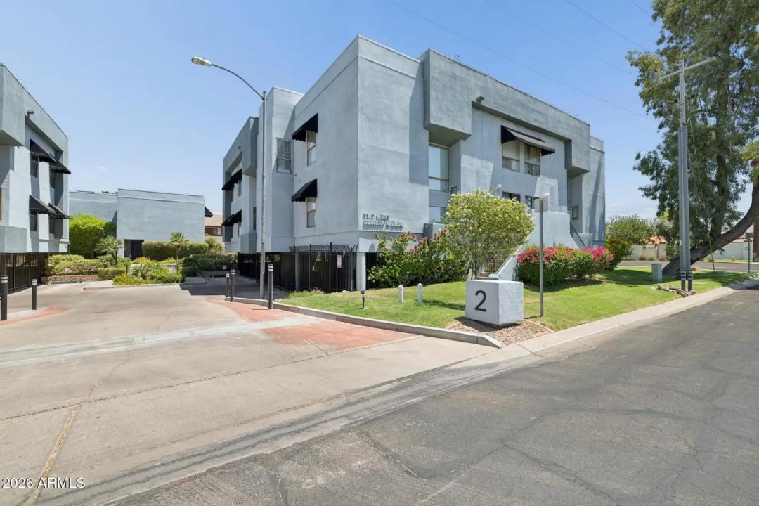 Real Estate Picture 35