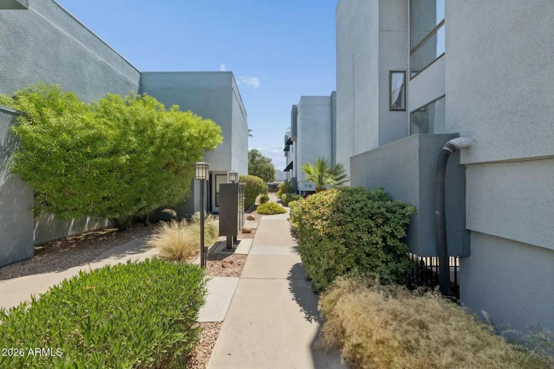 Real Estate Picture 2