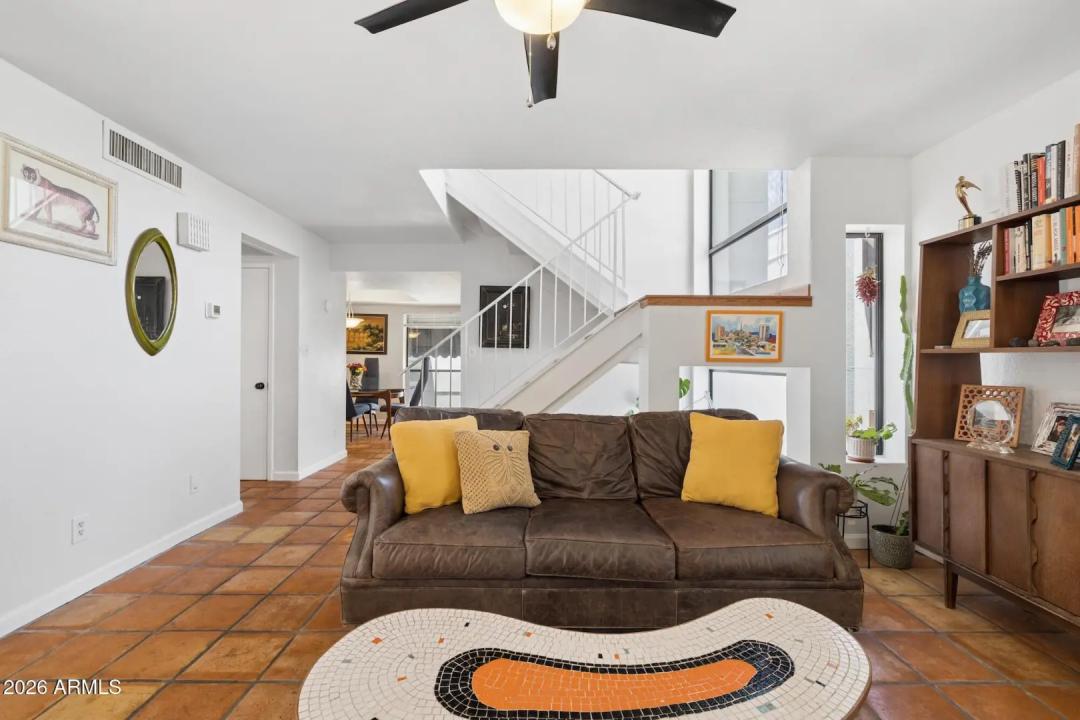 Real Estate Picture 6