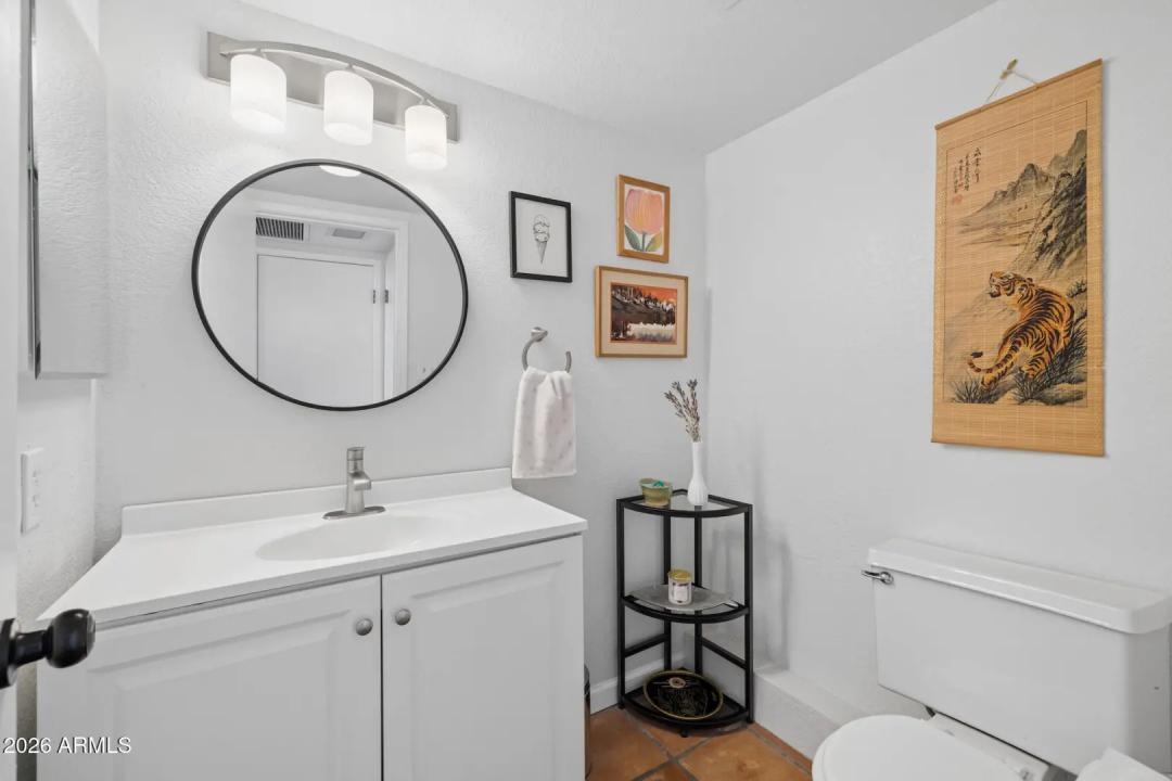 Real Estate Picture 16