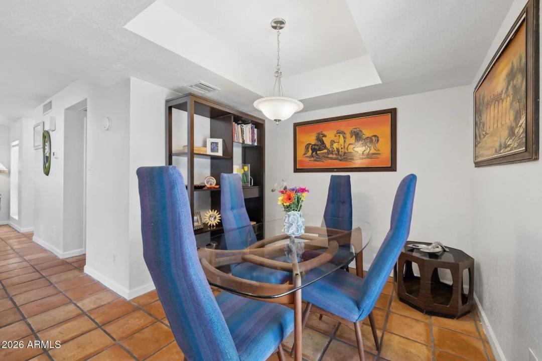 Real Estate Picture 14