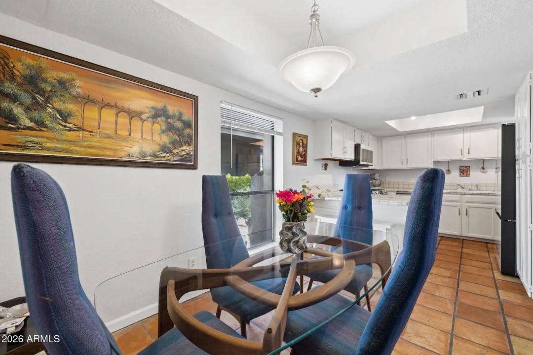 Real Estate Picture 15