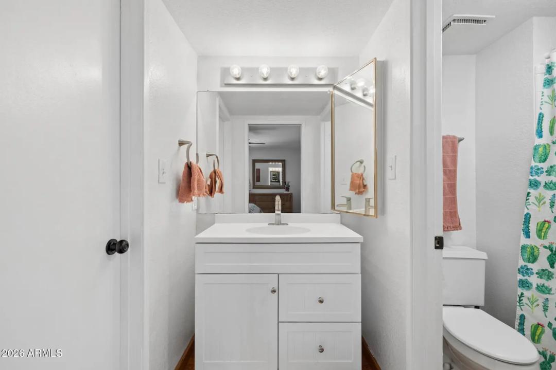Real Estate Picture 21