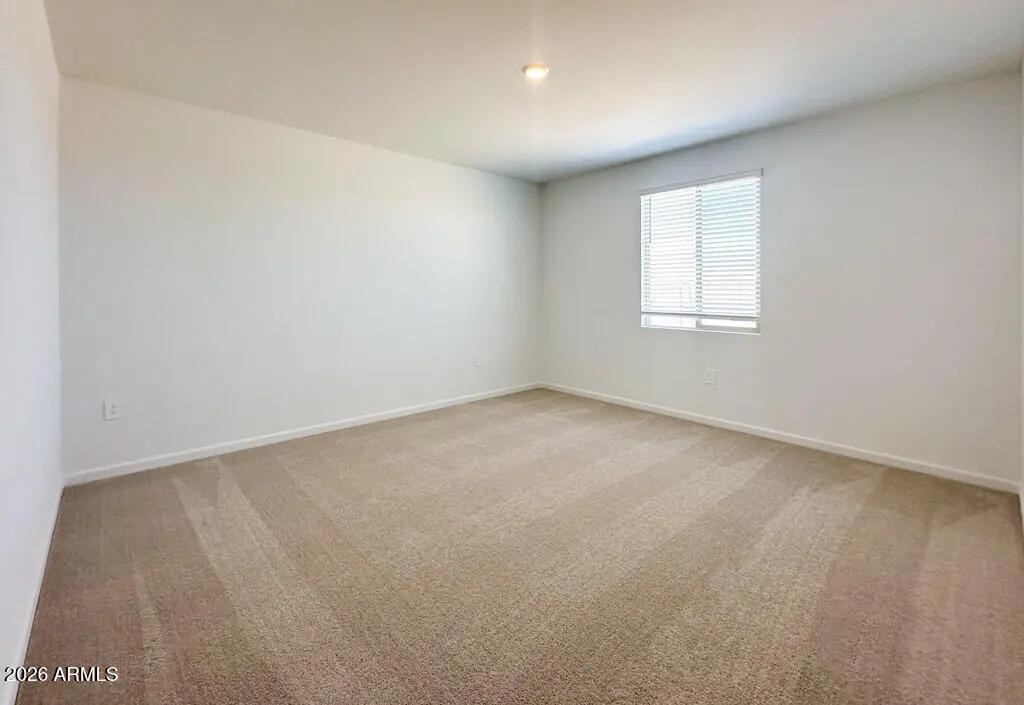 Real Estate Picture 7