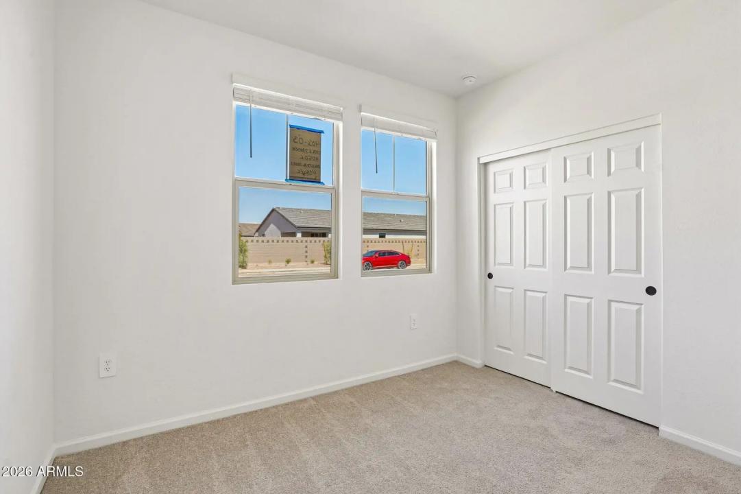 Real Estate Picture 14