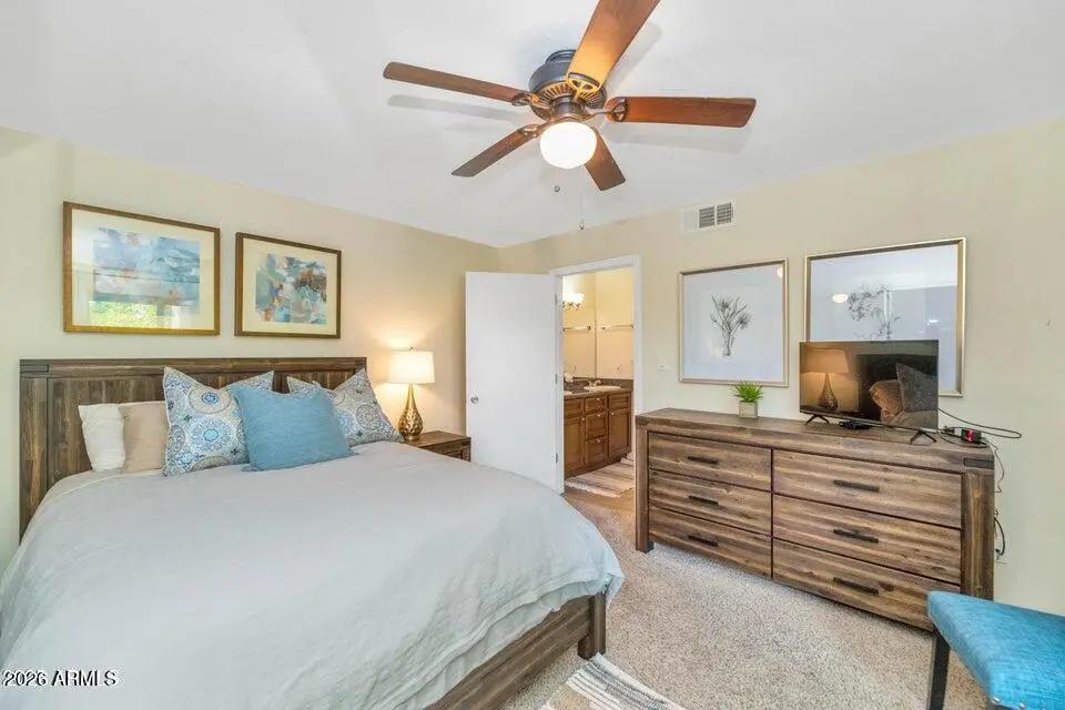 Real Estate Picture 4