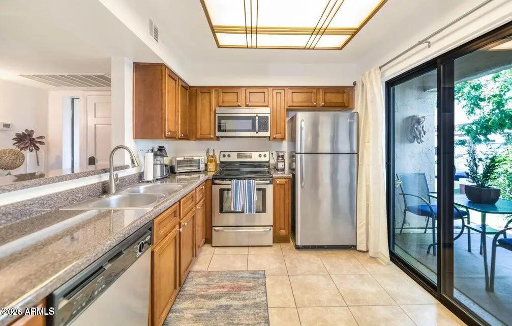 Real Estate Picture 5