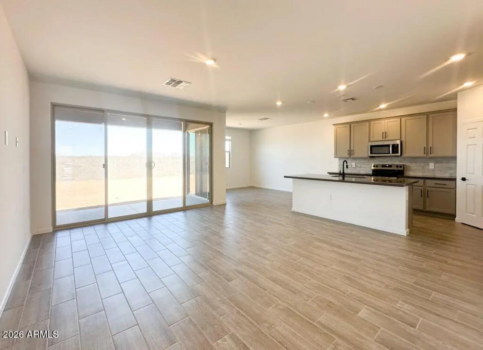 Real Estate Picture 2