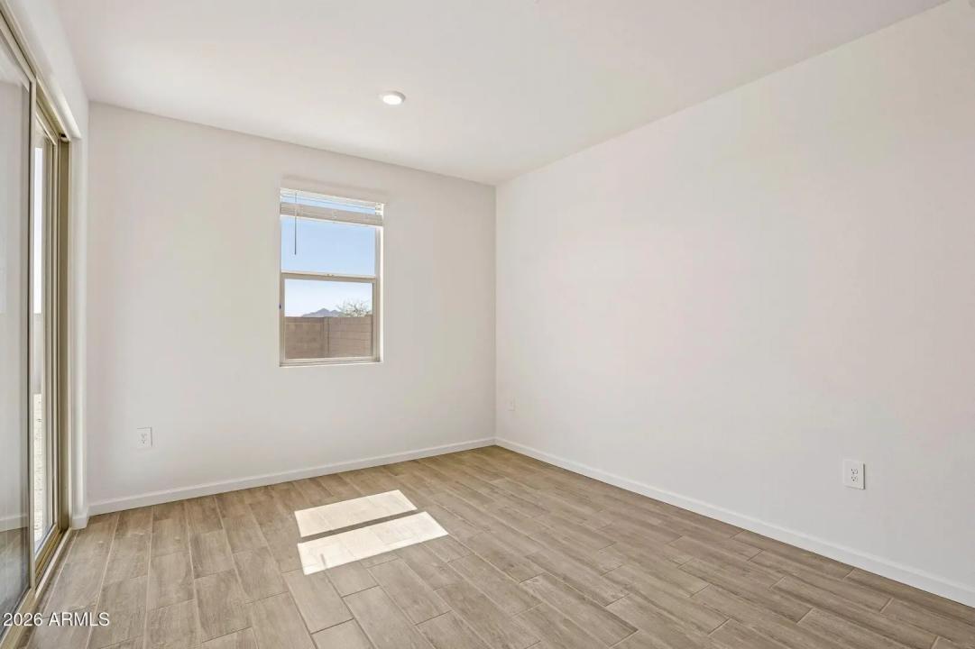 Real Estate Picture 19