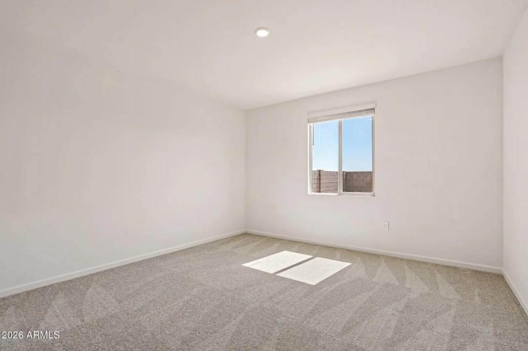 Real Estate Picture 22