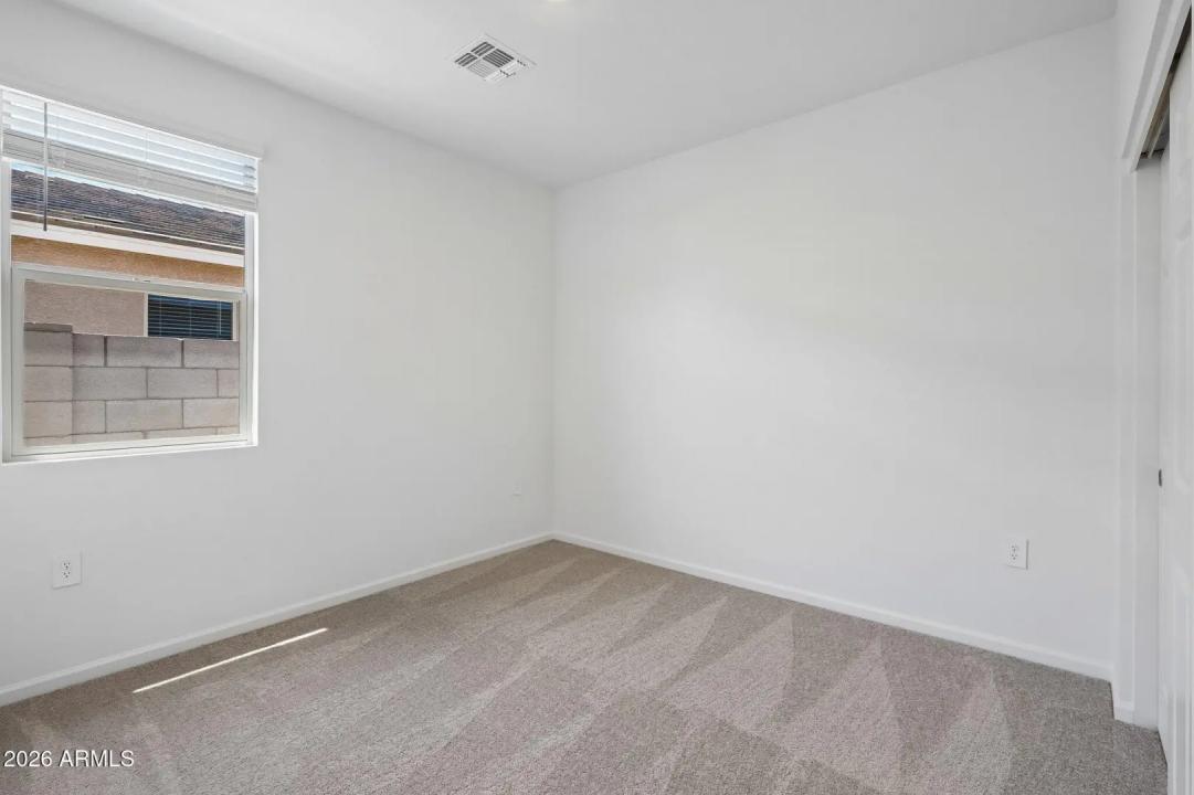 Real Estate Picture 13