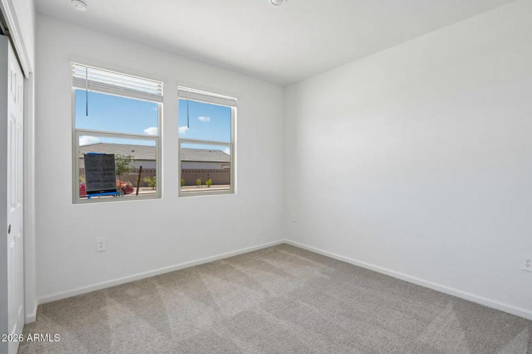 Real Estate Picture 15