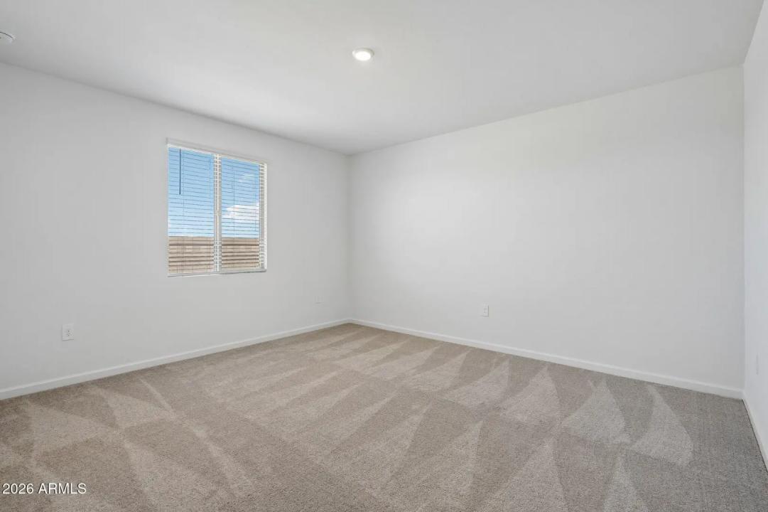 Real Estate Picture 23