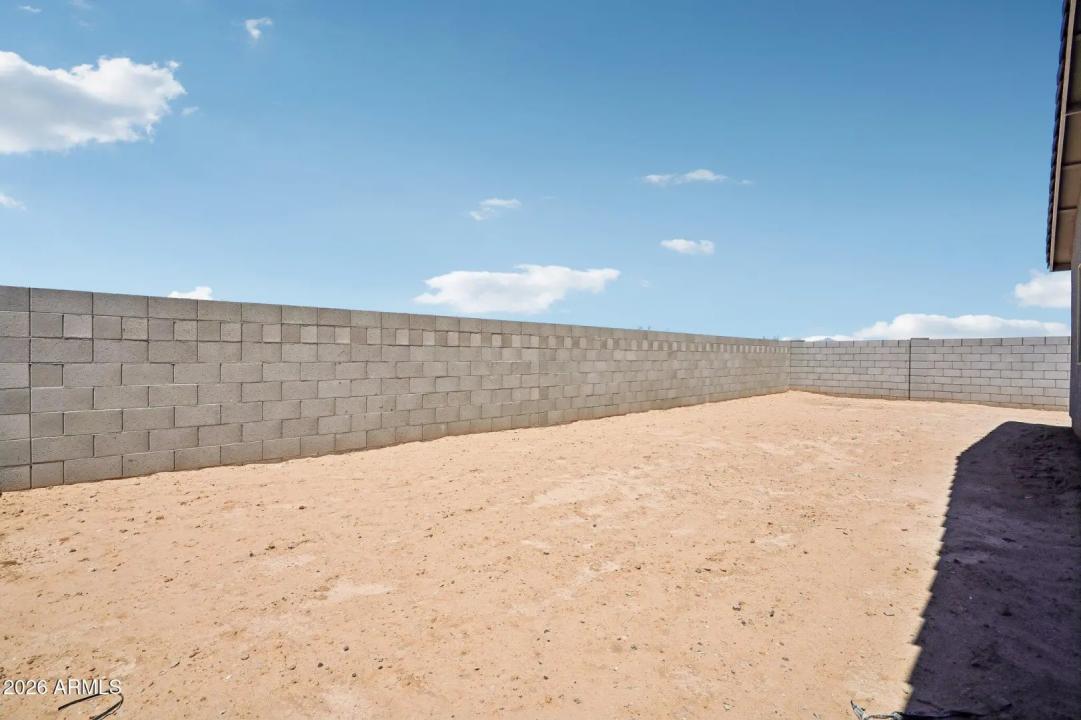 Real Estate Picture 28