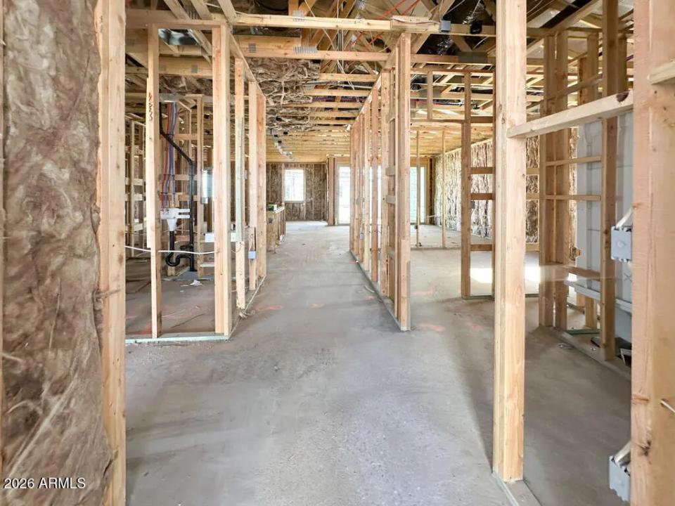 Real Estate Picture 3