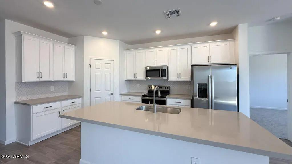 Real Estate Picture 6