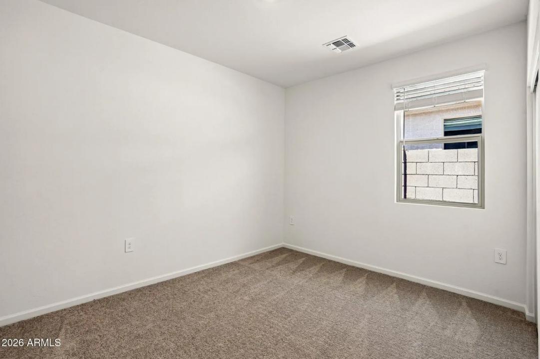 Real Estate Picture 17