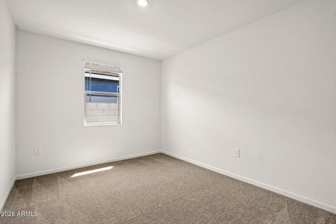 Real Estate Picture 19