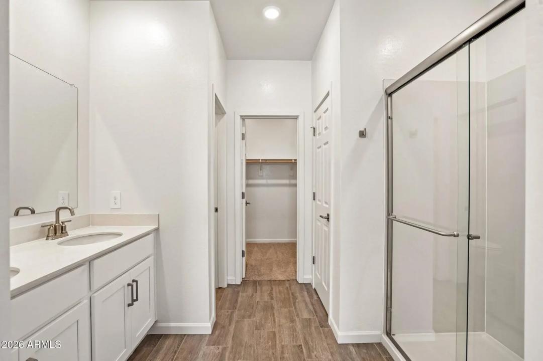 Real Estate Picture 26
