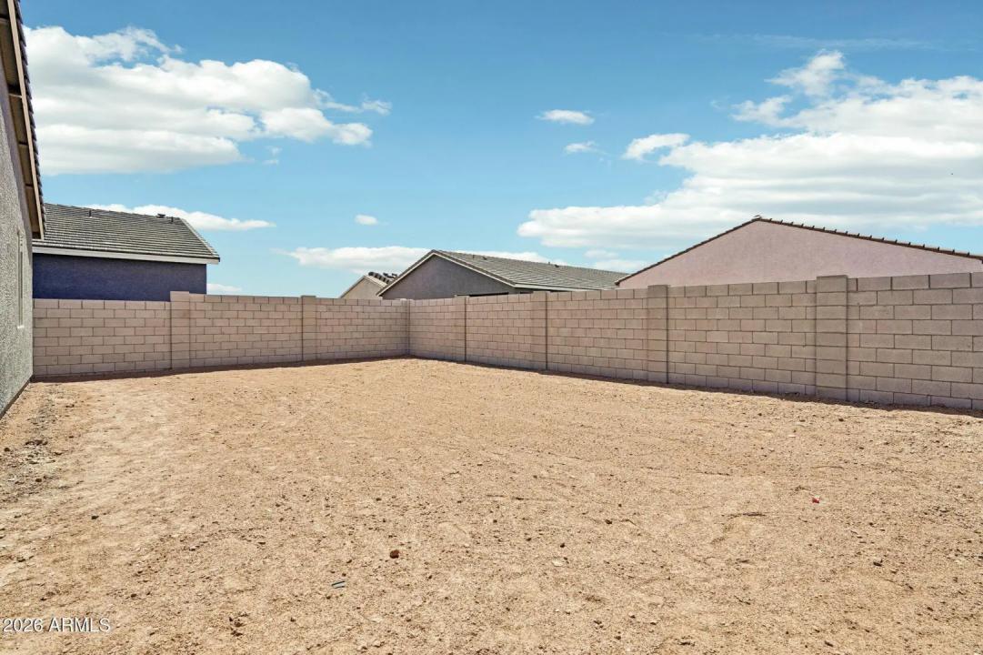 Real Estate Picture 32
