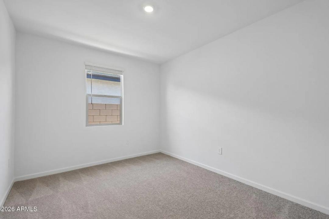 Real Estate Picture 15