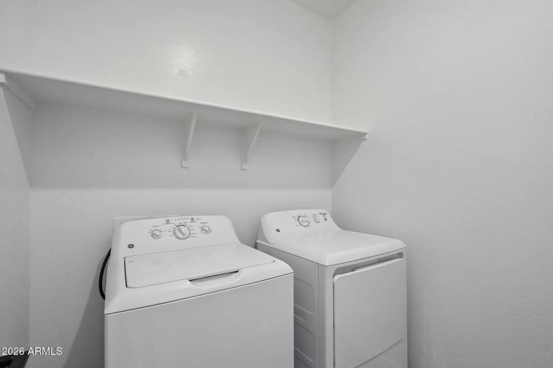 Real Estate Picture 16