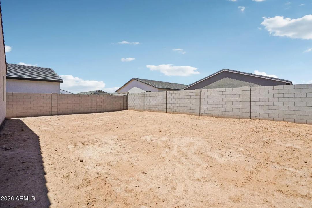 Real Estate Picture 26