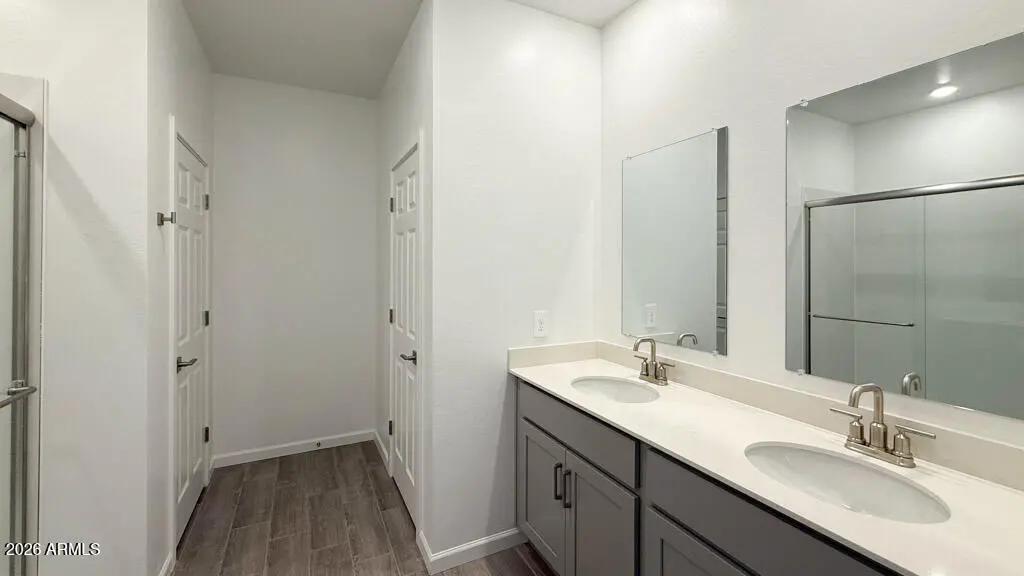 Real Estate Picture 5