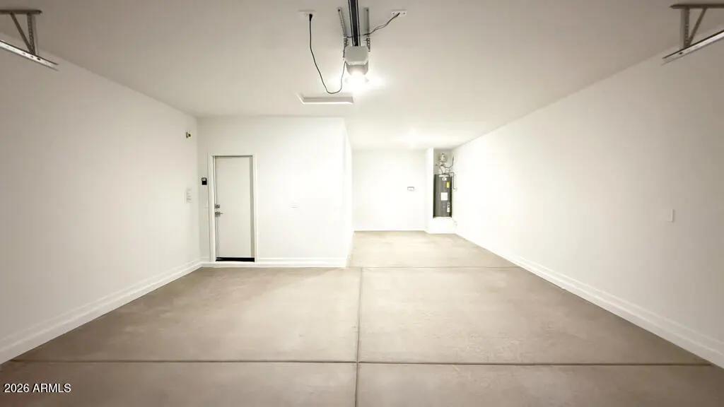 Real Estate Picture 11