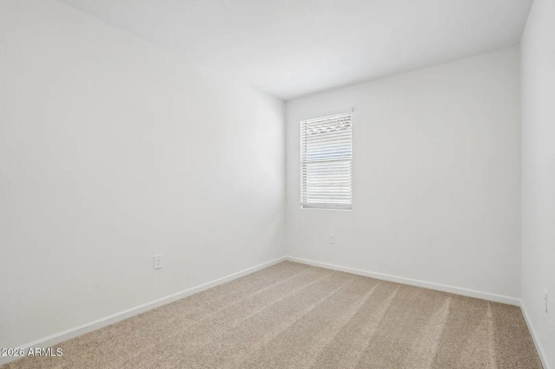 Real Estate Picture 16