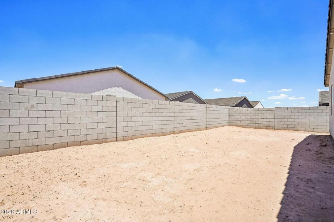 Real Estate Picture 25