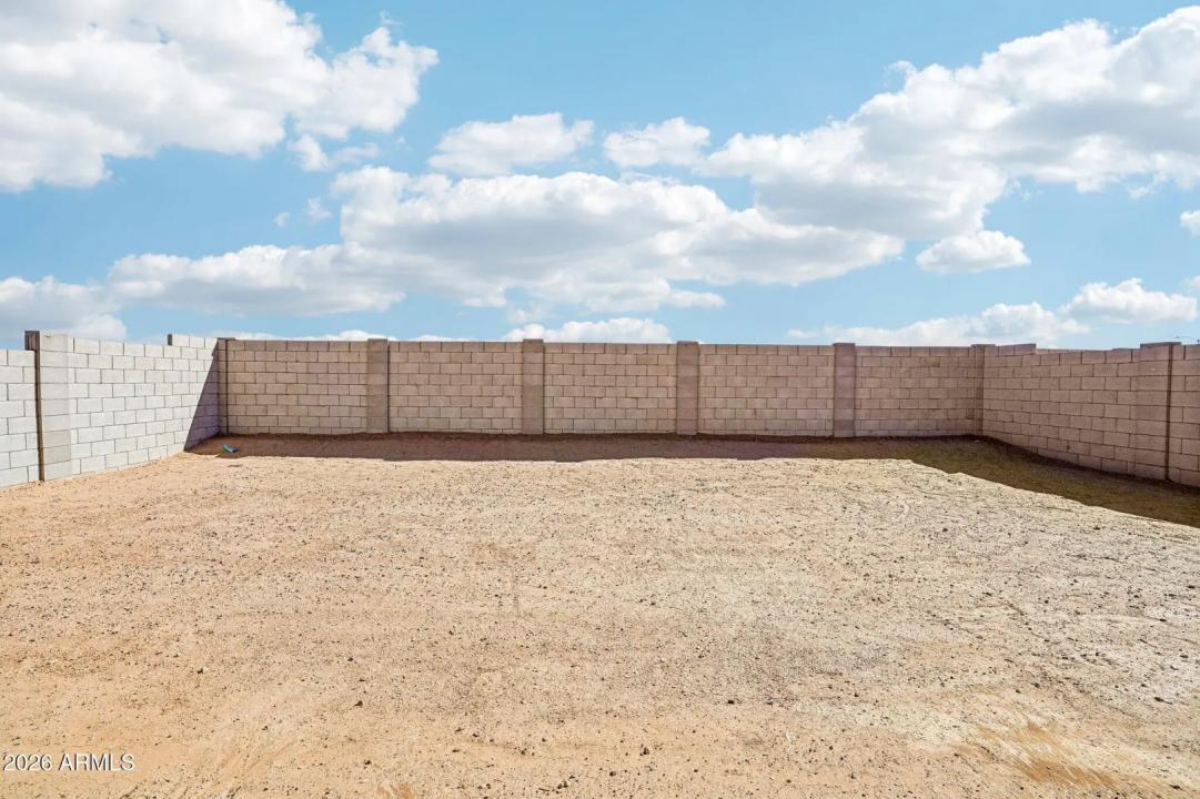 Real Estate Picture 7