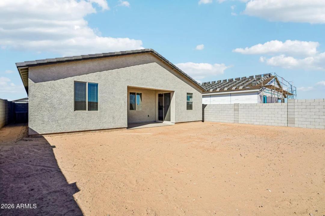 Real Estate Picture 9