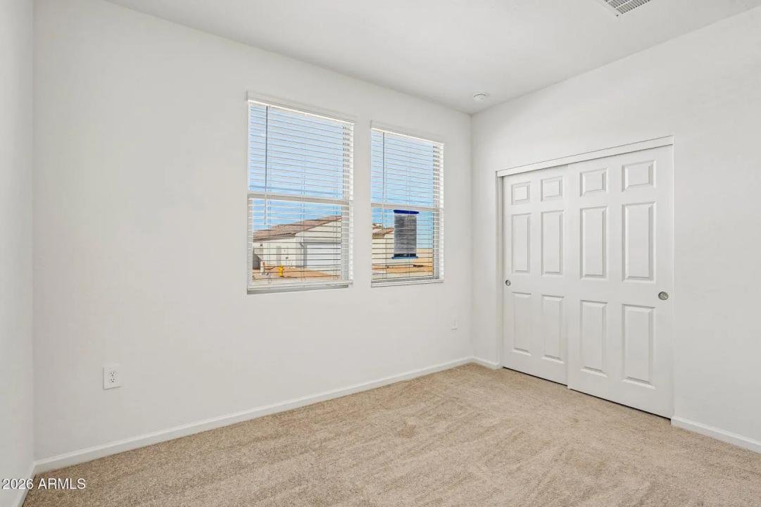 Real Estate Picture 22