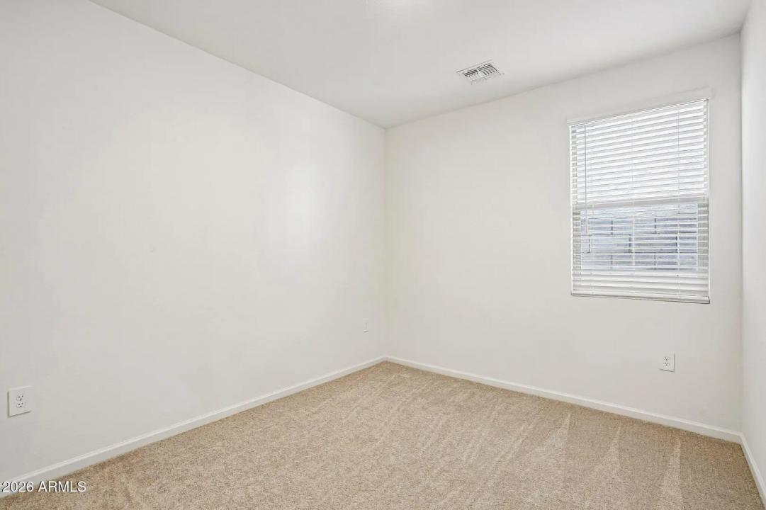 Real Estate Picture 24