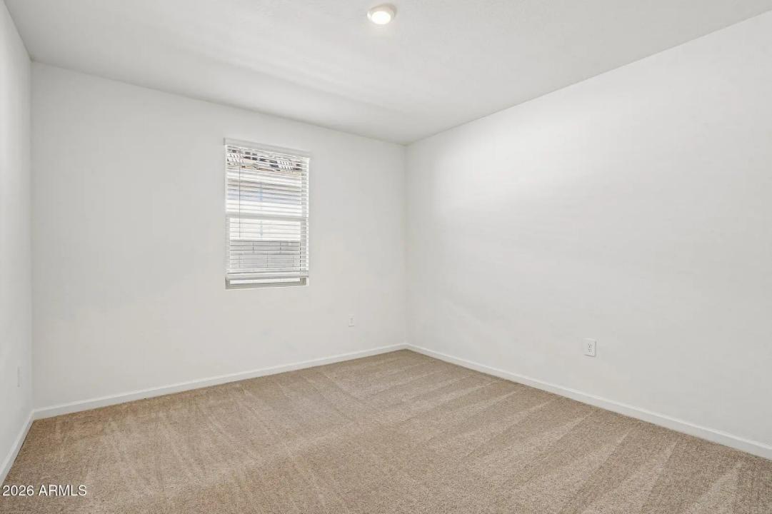 Real Estate Picture 26