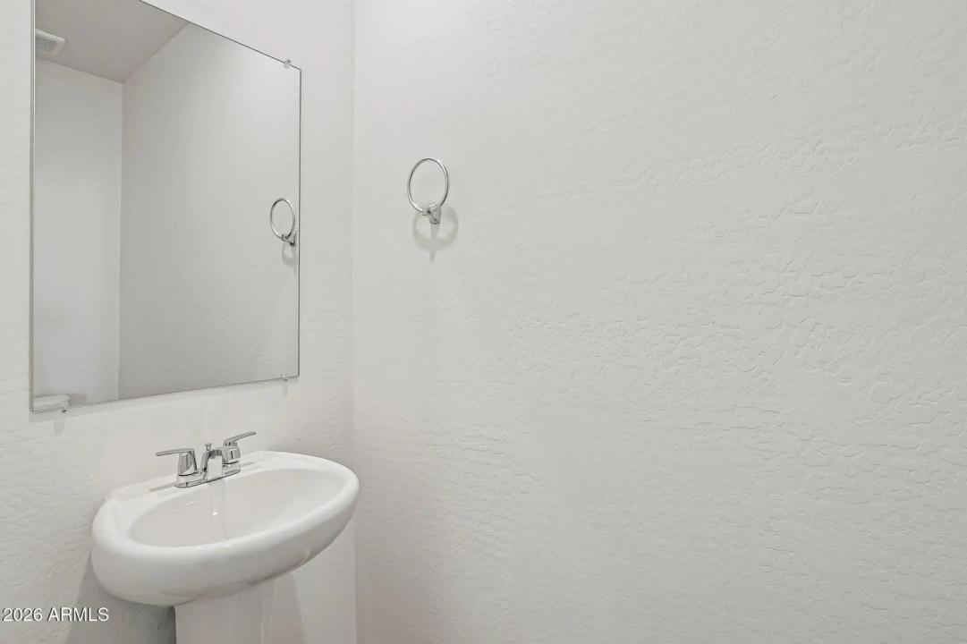 Real Estate Picture 27