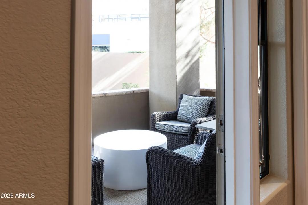 Real Estate Picture 12
