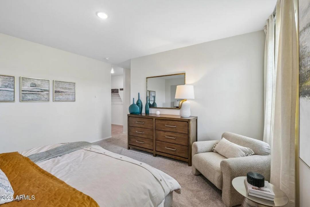 Real Estate Picture 15